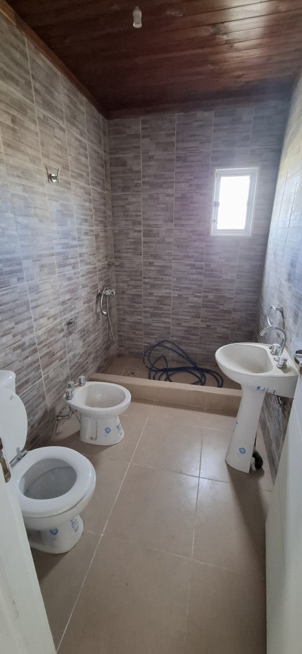 CASA PREFABRICADA - BARRIO LOS BRETES